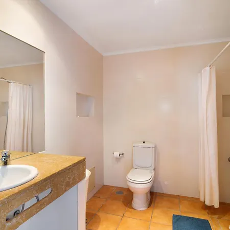 Aveiros فيلة البوفيرا