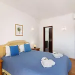 Aveiros Villa