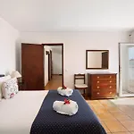 Aveiros Villa